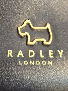 Radley of London Navy blue full zip Leather Pockets crossbody bag